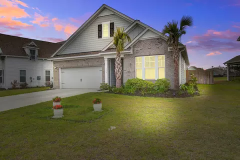 349 Long Pier St, Summerville, SC 29486