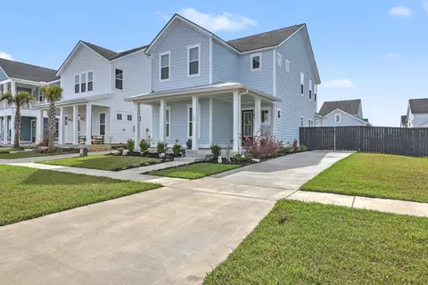 225 Witherspoon St, Summerville, SC 29486