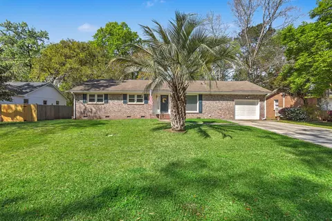 737 Canary Dr, Charleston, SC 29414