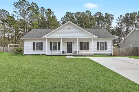 107 Perry Dr, Summerville, SC 29483