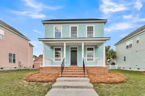 204 Hydrangea St, Summerville, SC 29483