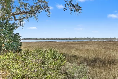 220 3rd Ave #3A, Charleston, SC 29403