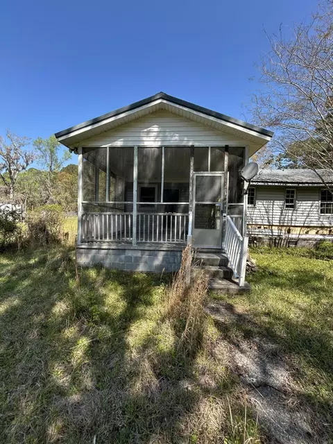 5795 Dixie Plantation Rd, Hollywood, SC 29449