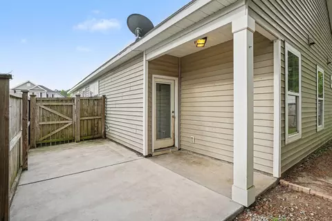 Exterior - 265 Oglethorpe Cir, Moncks Corner, SC 29461 photo 4 of 9