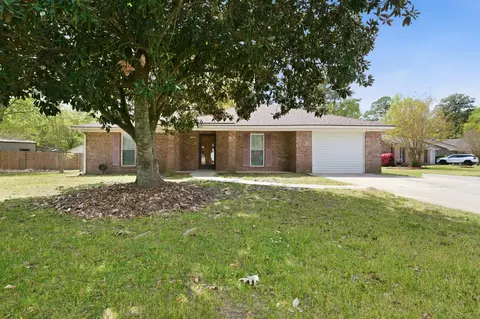 101 Carriage Ln, Summerville, SC 29486