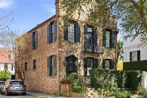 80 Church St, Charleston, SC 29401