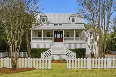 2508 Myrtle Ave, Sullivans Island, SC 29482