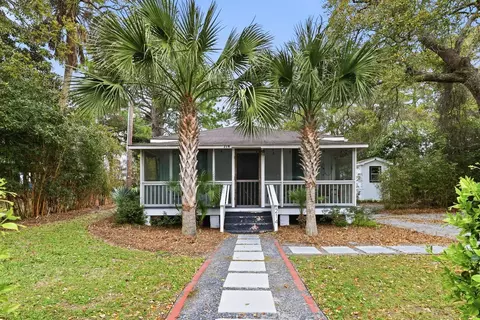 214 E Huron Ave, Folly Beach, SC 29439