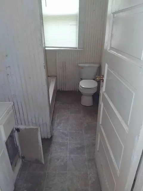 269 S Maple Ave, Denmark, SC 29042 photo 6