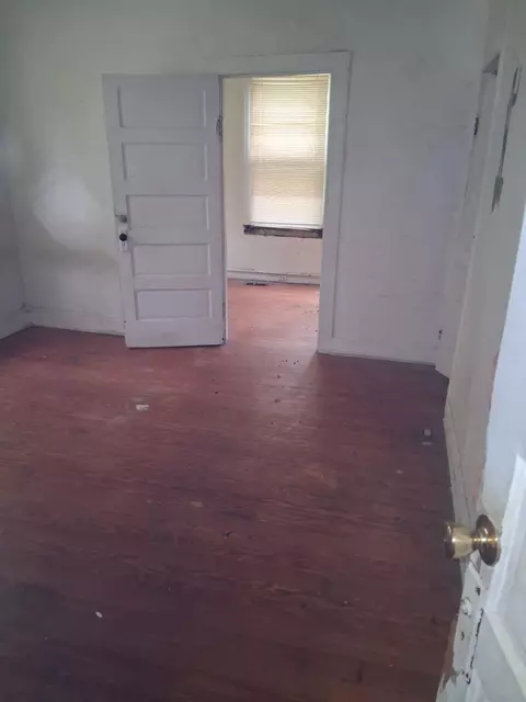 269 S Maple Ave, Denmark, SC 29042 photo 2