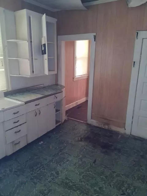 269 S Maple Ave, Denmark, SC 29042 photo 5