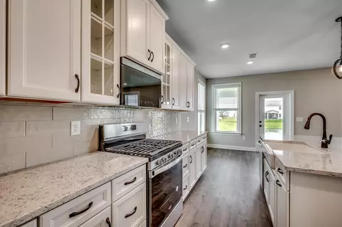 Kitchen - 512 Blue Verner Rd, Moncks Corner, SC 29461 photo 6 of 6