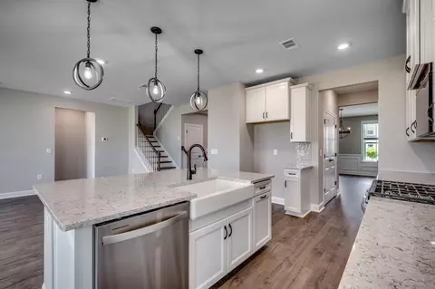 Kitchen - 512 Blue Verner Rd, Moncks Corner, SC 29461 photo 4 of 6