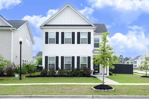 100 Wheelwright St, Summerville, SC 29486