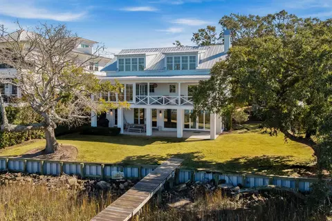 1001 Palm Blvd, Isle Of Palms, SC 29451