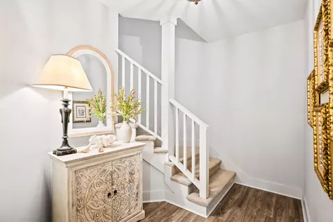 Entry Way - 2120 Malcolm Rd, Mount Pleasant, SC 29466 photo 6 of 6