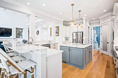 Kitchen - 2120 Malcolm Rd, Mount Pleasant, SC 29466 photo 4 of 7