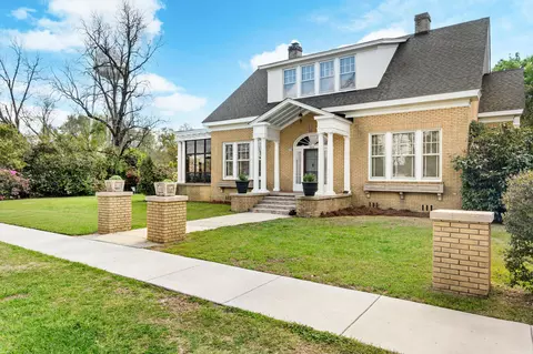 302 N 1st St, Cameron, SC 29030