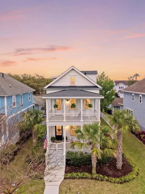 1421 Eutaw Battalion Dr, Charleston, SC 29412