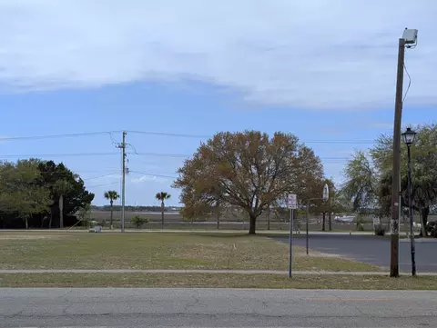 3121 Middle St, Sullivans Island, SC 29482