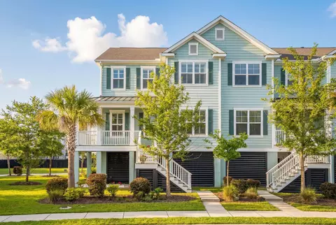 1630 Prince Edward St, Mount Pleasant, SC 29466