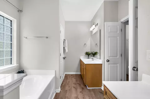 Bath - 602 Curing Ct, Moncks Corner, SC 29461 photo 4 of 5