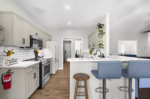 Kitchen - 602 Curing Ct, Moncks Corner, SC 29461 photo 5 of 7