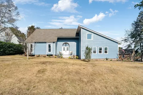 302 Santee Dr, Santee, SC 29142