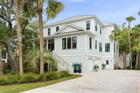 8 29th Ave, Isle Of Palms, SC 29451