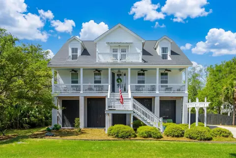 1541 Periwinkle Dr, Mount Pleasant, SC 29466