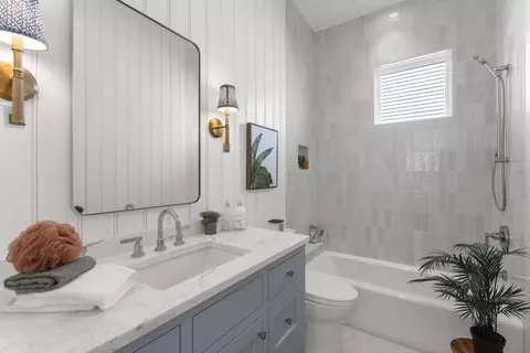 Bath - 768 Gate Post Dr, Mount Pleasant, SC 29464 photo 1 of 4