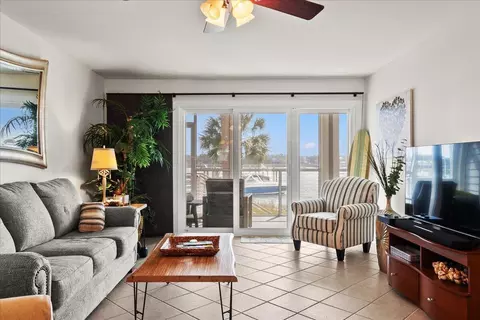 76 Mariners Cay Dr, Folly Beach, SC 29439