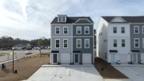 4633 Forest Hills Dr #602, North Charleston, SC 29418
