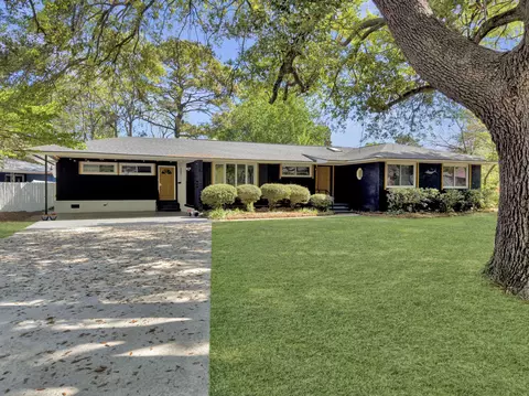 1318 Foster St, Charleston, SC 29407