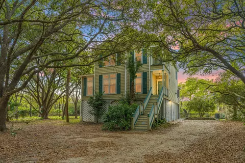 8869 Marsh Aire Ln, Edisto Island, SC 29438