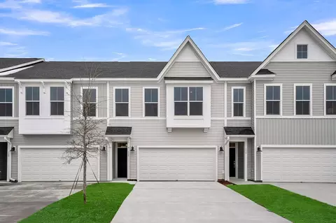 13 Dahlberg St, Summerville, SC 29483