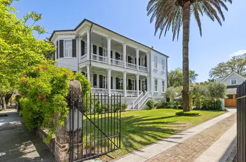 14 New St, Charleston, SC 29401