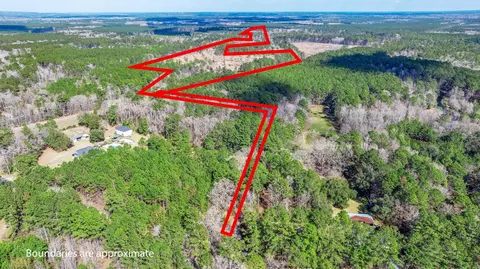 456 Breezewood Ln, Cottageville, SC 29435