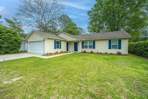129 Mohican Cir, Summerville, SC 29483