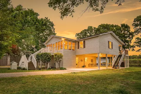 120 Fire Ln, Cross, SC 29436