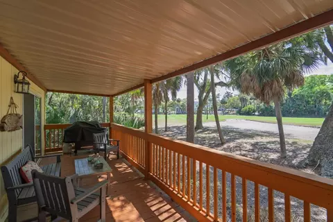 344 Sea Cloud Cir, Edisto Island, SC 29438