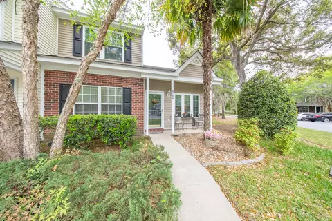 8106 Shadow Oak Dr, North Charleston, SC 29406