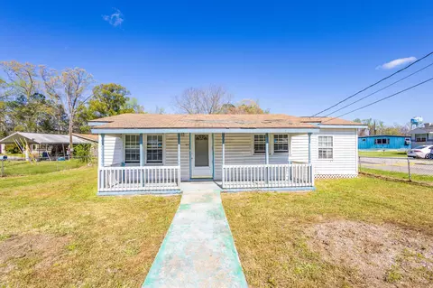 1632 Central Ave, Summerville, SC 29483