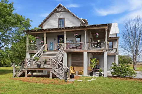 1692 Wharf Ferry Rd, Edisto Island, SC 29438