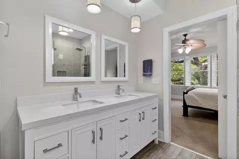 Bath - 3312 Rees Row, Mount Pleasant, SC 29466 photo 2 of 5