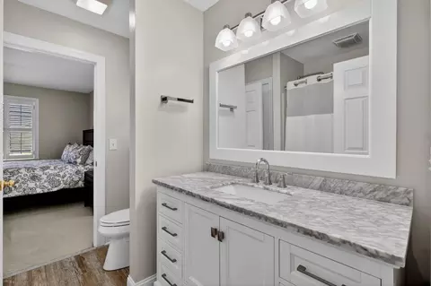 Bath - 3312 Rees Row, Mount Pleasant, SC 29466 photo 4 of 5