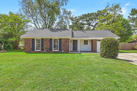 7731 Quest Dr, North Charleston, SC 29418