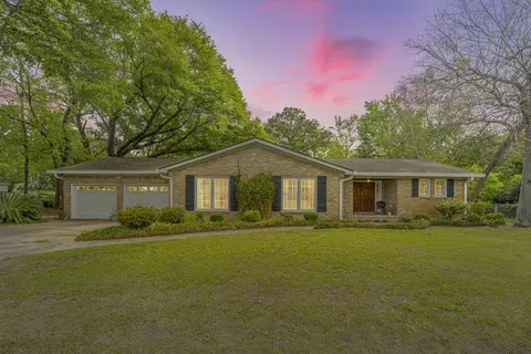 1059 S Shem Dr, Mount Pleasant, SC 29464