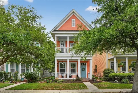 121 Hyacinth St, Summerville, SC 29483