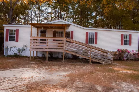 405 Treeline Dr, Moncks Corner, SC 29461